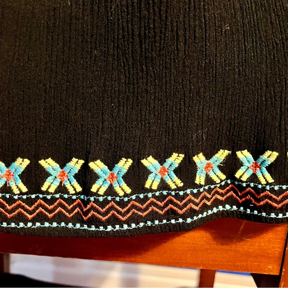 Skies Are Blue Mini Dress. Black with colorful neckline. Women Size Medium. - Picture 5 of 16